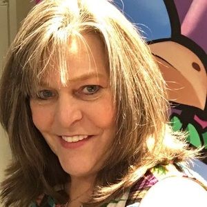 Meet your Posher, Saundra